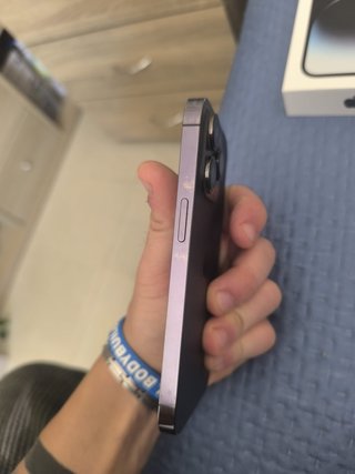 iPhone 14 Pro Viola