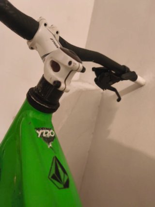 Bicicleta Scoot Voltage Verde