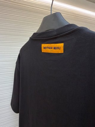 Camiseta Louis Vuitton Negra Talla L
