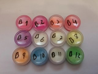 Dados personalizables que brillan en la oscuridad