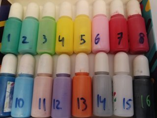Dados personalizables que brillan en la oscuridad