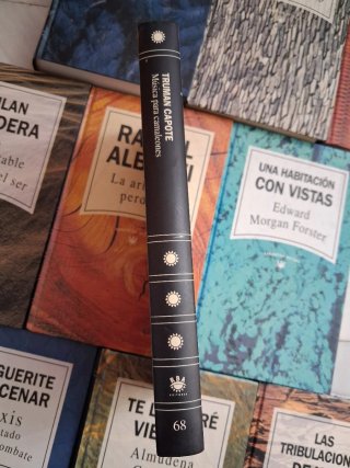Diez libros de novela contemporánea. RBA ed.