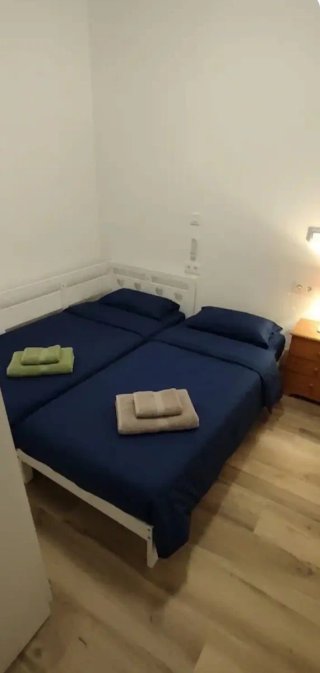 Cama nido extensible de color blanco