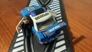 Scalextric Compact 1:43.coche Lego