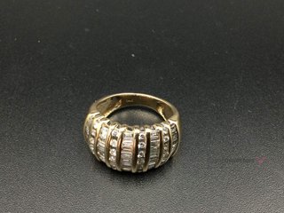 anillo oro 14k con piedra con diamante