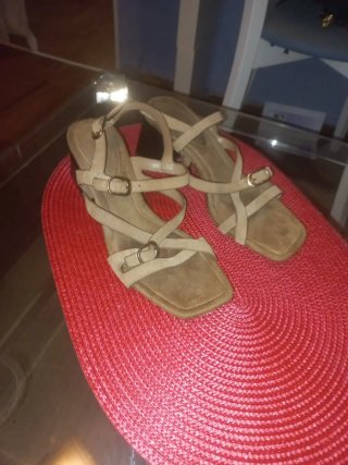 Sandalias Beige Tacón y bolso