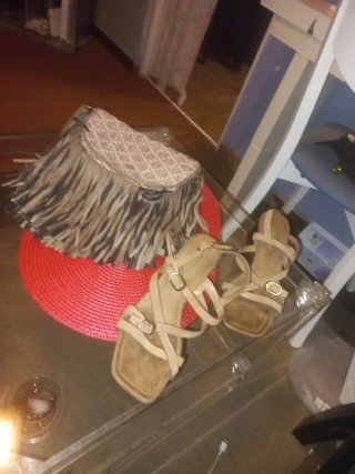 Sandalias Beige Tacón y bolso