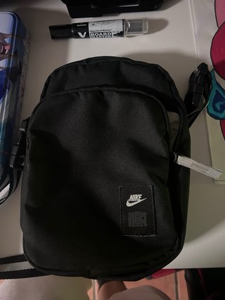 Riñonera Nike Negra