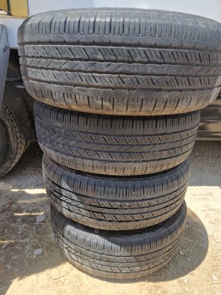 Neumático Hankook 235/60 R17 Llanta Aluminio