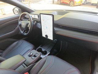 Ford Mustang Mach-E AWD Batería 98.8Kwh 258 kW (351 CV)