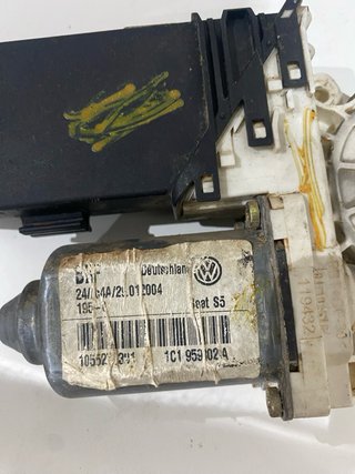 MOTOR ELEVALUNAS DELANTERO IZQUIERDO VOLKSWAGEN GO