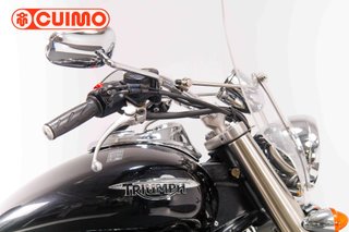 TRIUMPH AMERICA 900