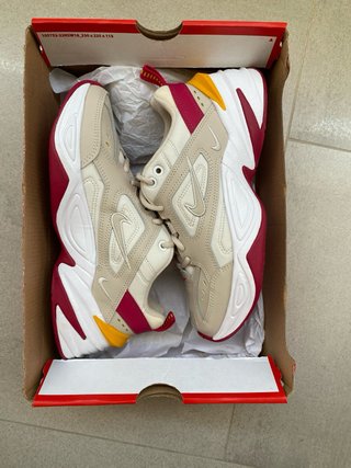Nike M2K Tekno Beige/Rojo