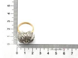 anillo oro 18k con piedra con diamante
