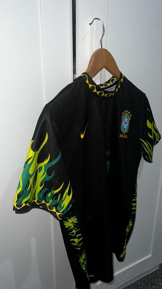 Camiseta Nike Brasil Negra Talla M