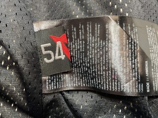 chaqueta motorista dainese jacket-trousers fastning system