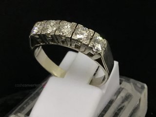 anillo oro 18k con piedra con diamante