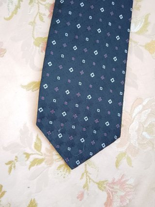 Cravatta Ungaro blu scuro con fantasia