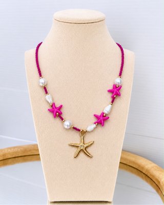 Collana con stelle marine e perle