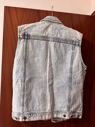 Chaleco vaquero Bershka desgastado Talla L
