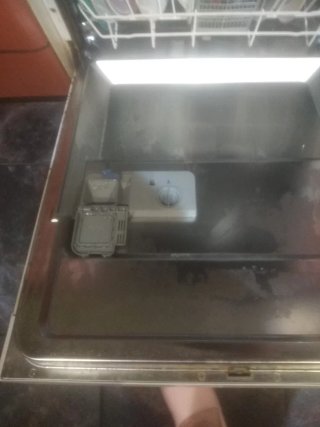Lavavajillas blanco OK.