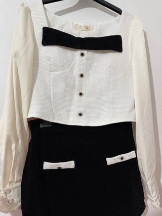 Conjunto beige y blanco mujer