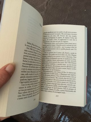 Libro "il cacciatore di aquiloni"