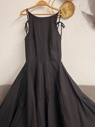 Vestido negro viral tirantes