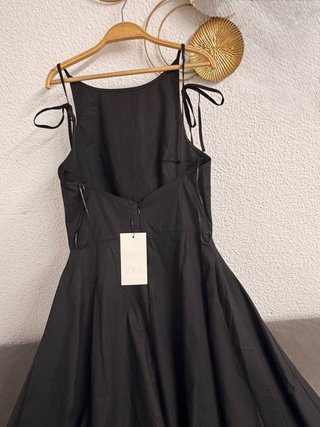 Vestido negro viral tirantes