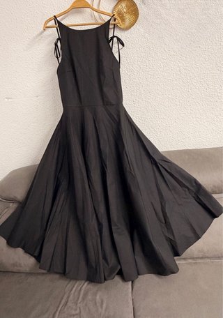 Vestido negro viral tirantes
