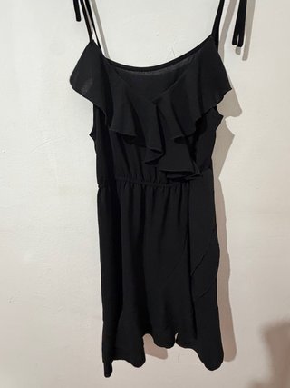 Vestido negro mujer volantes