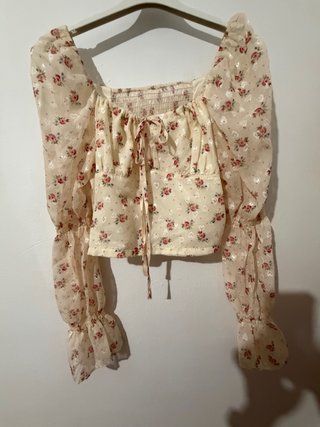 Blusa floral manga larga beige y rosa