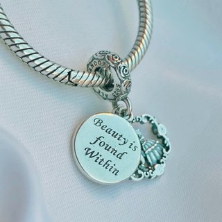 CHARM DISNEY BELLA Y BESTIA BAILE