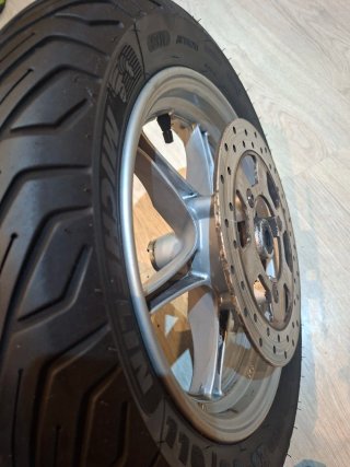 Pareja Neumáticos Michelin Burgman 125/200