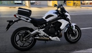 Kawasaki ER6N 2012 Naked Blanca Negra
