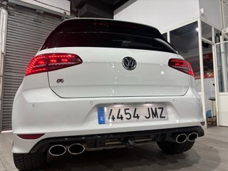 Volkswagen Golf R 300 CV DSG