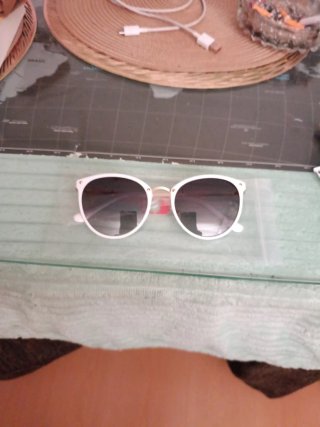 Gafas de Sol Blancas y Negras