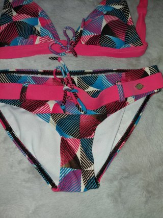Bikini Protrest estampado rosa talla XS