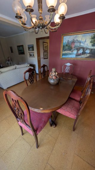 Mesa de comedor + 6 sillas