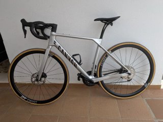 Bicicleta Canyon Endurace CF7 Di2. Talla S.
