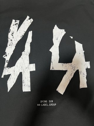 Camiseta 44 Label Group