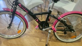 Bicicleta infantil rosa B'TWIN
