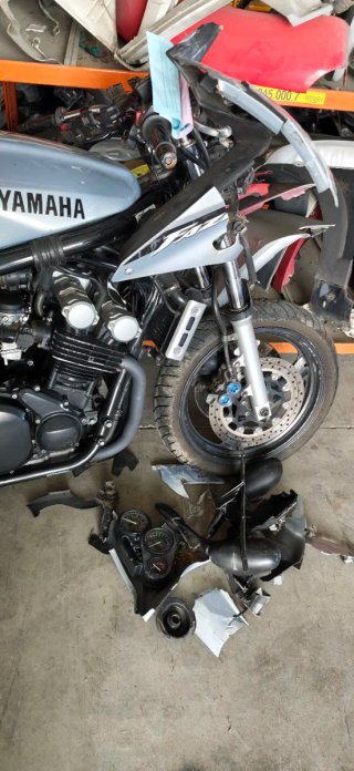 Yamaha FZS600 Fazer 2002 Accidente (95 CV) A2