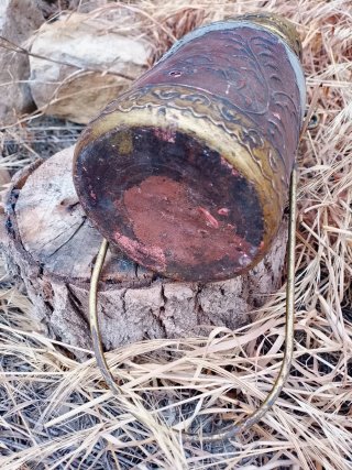Lechera de madera pintada a mano