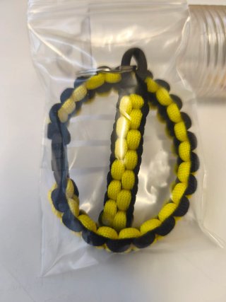 Pulsera y Llavero Paracord Negro/Amarillo