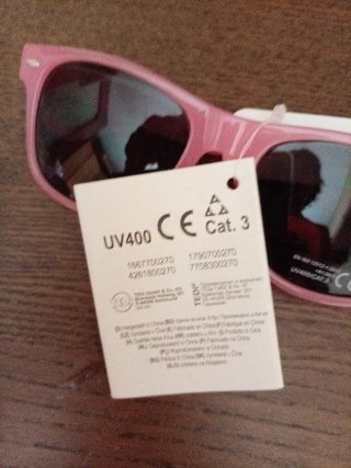 Occhiali da sole rosa