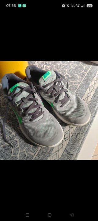 Scarpe Nike Grigie e Verdi