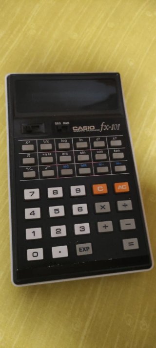 Calculadora Científica Casio fx-101