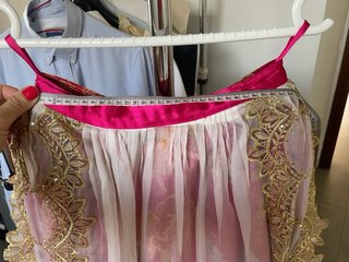 Traje de Fallera fresa t38 con bordados dorados