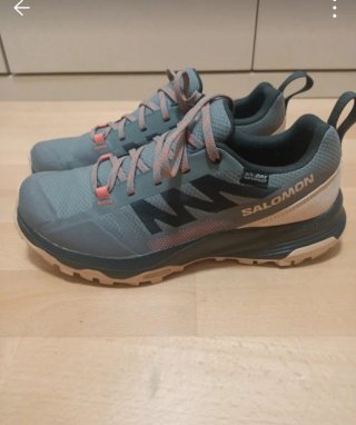 Zapatillas Salomon grises y rosas. Usadas una vez